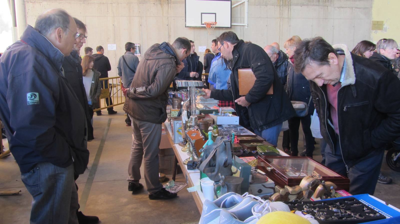 Mercado navideño y belén mecánico en Sorzano