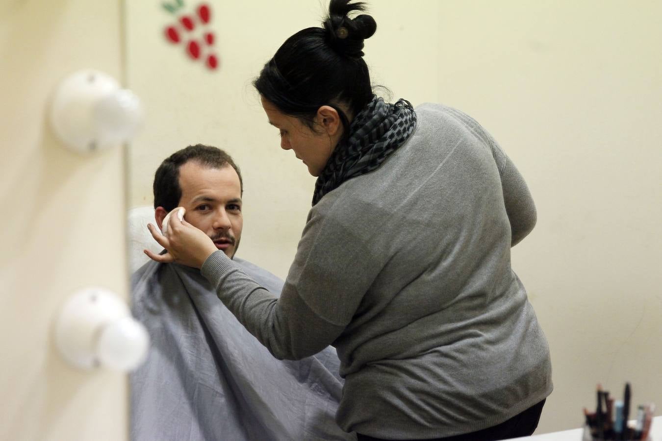 Bienvenidas, maquillaje...preparados y listos para el debate de TVR