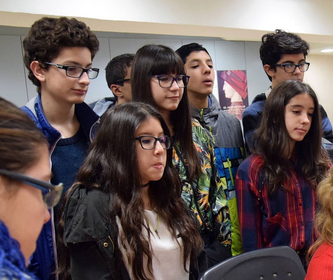 Los alumnos de 2º B del IES Sagasta, de Logroño, visitan la multimedia de Diario LA RIOJA