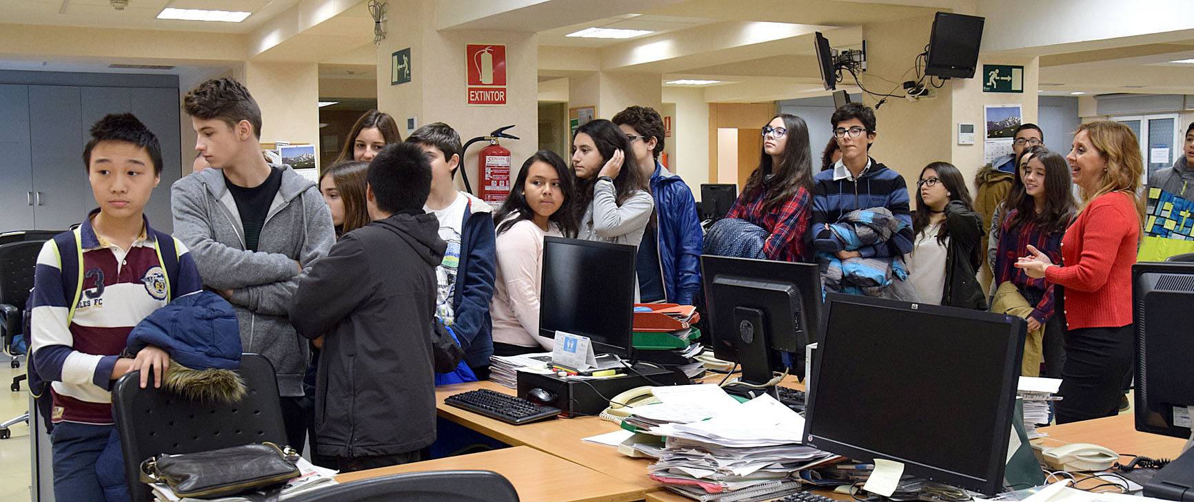 Los alumnos de 2º B del IES Sagasta, de Logroño, visitan la multimedia de Diario LA RIOJA