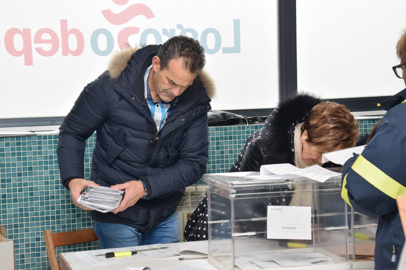 Mañana electoral en Las Gaunas