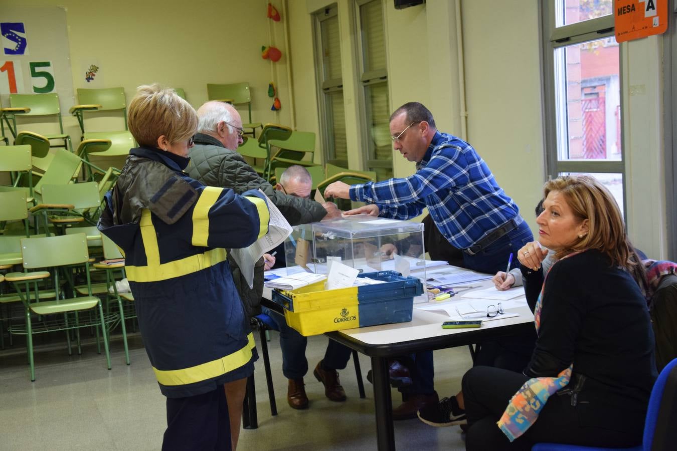 Mañana electoral en Las Gaunas