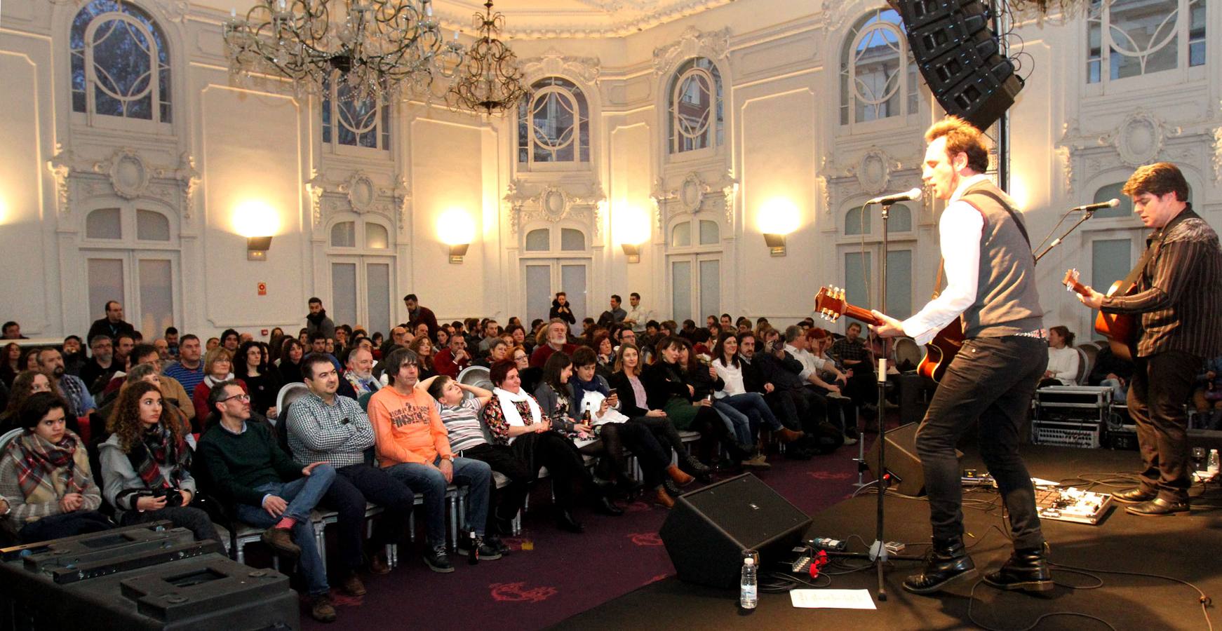 Igor Paskual protagoniza el Café Cantante de Actual en el Círculo Logroñés