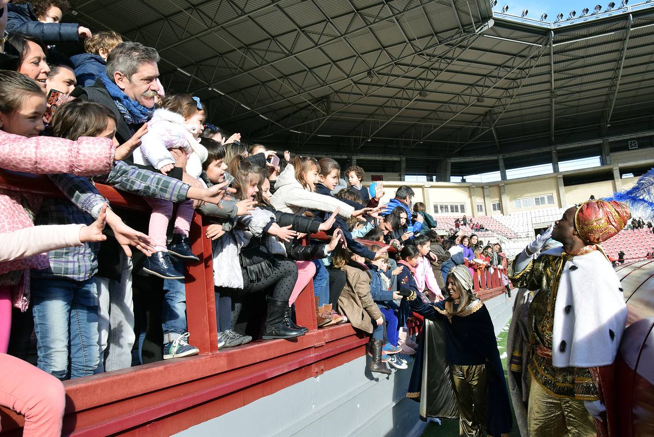 Los Reyes Magos llegan a Las Gaunas