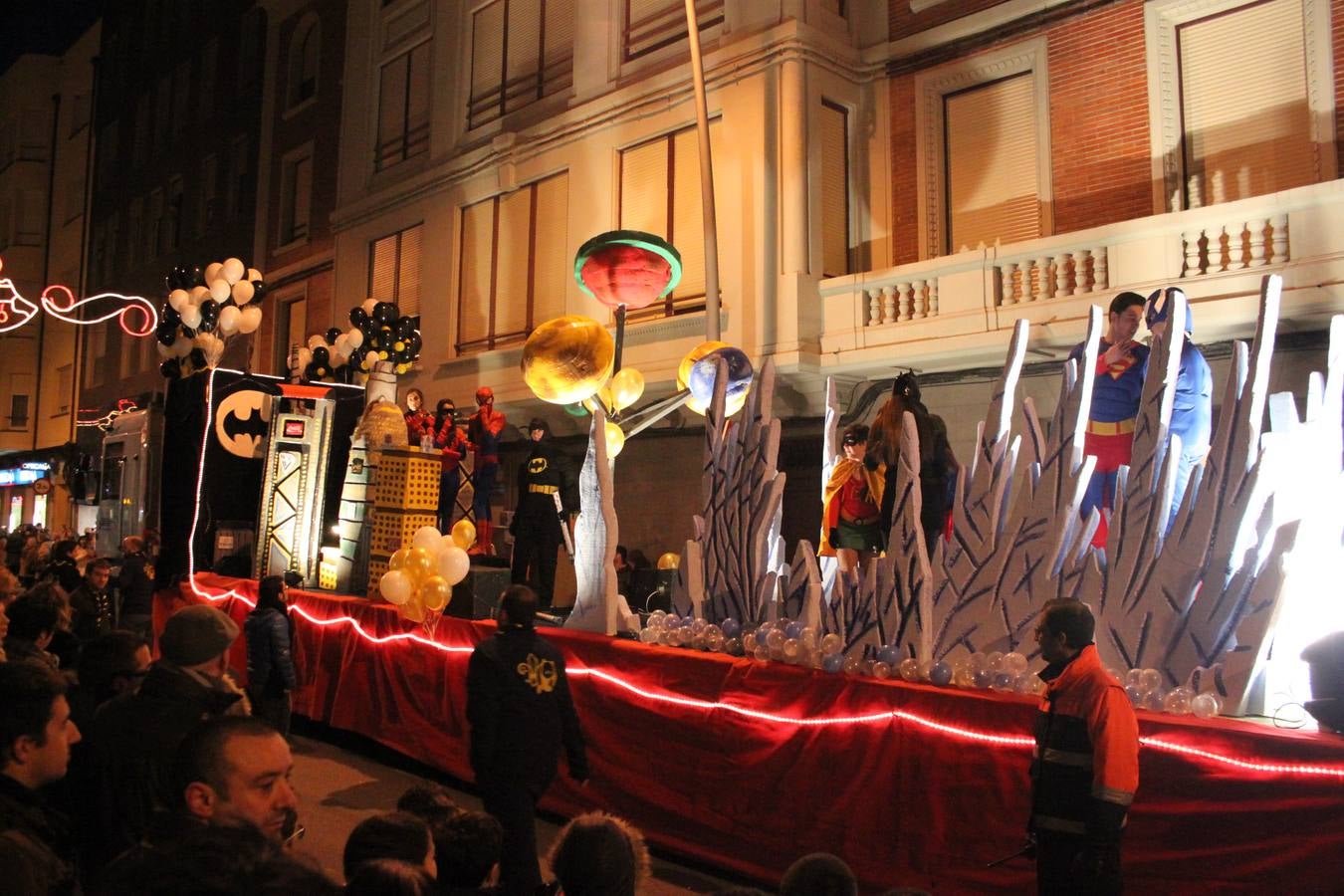 Los Reyes Magos recorren Arnedo en su cabalgata