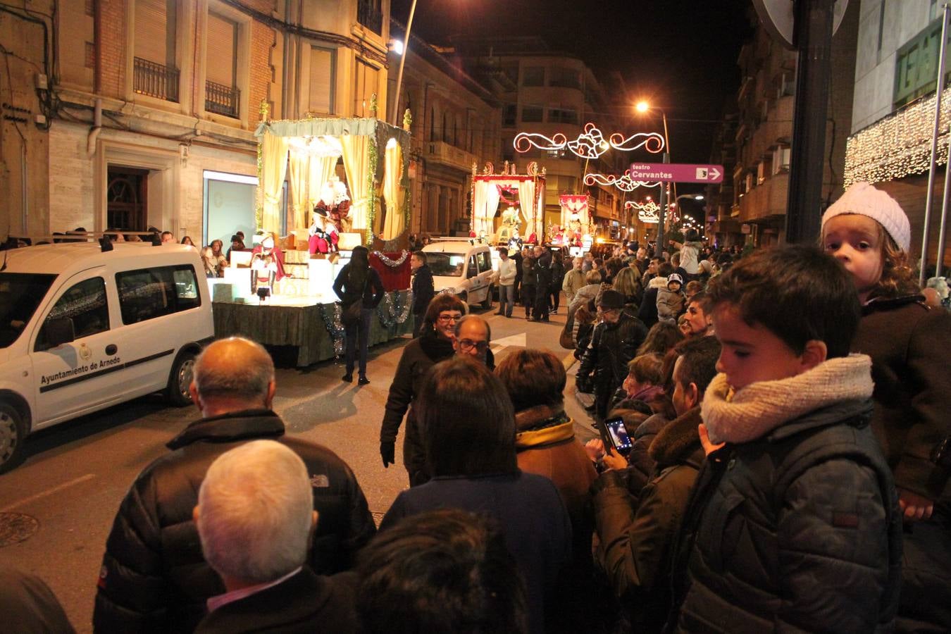 Los Reyes Magos recorren Arnedo en su cabalgata