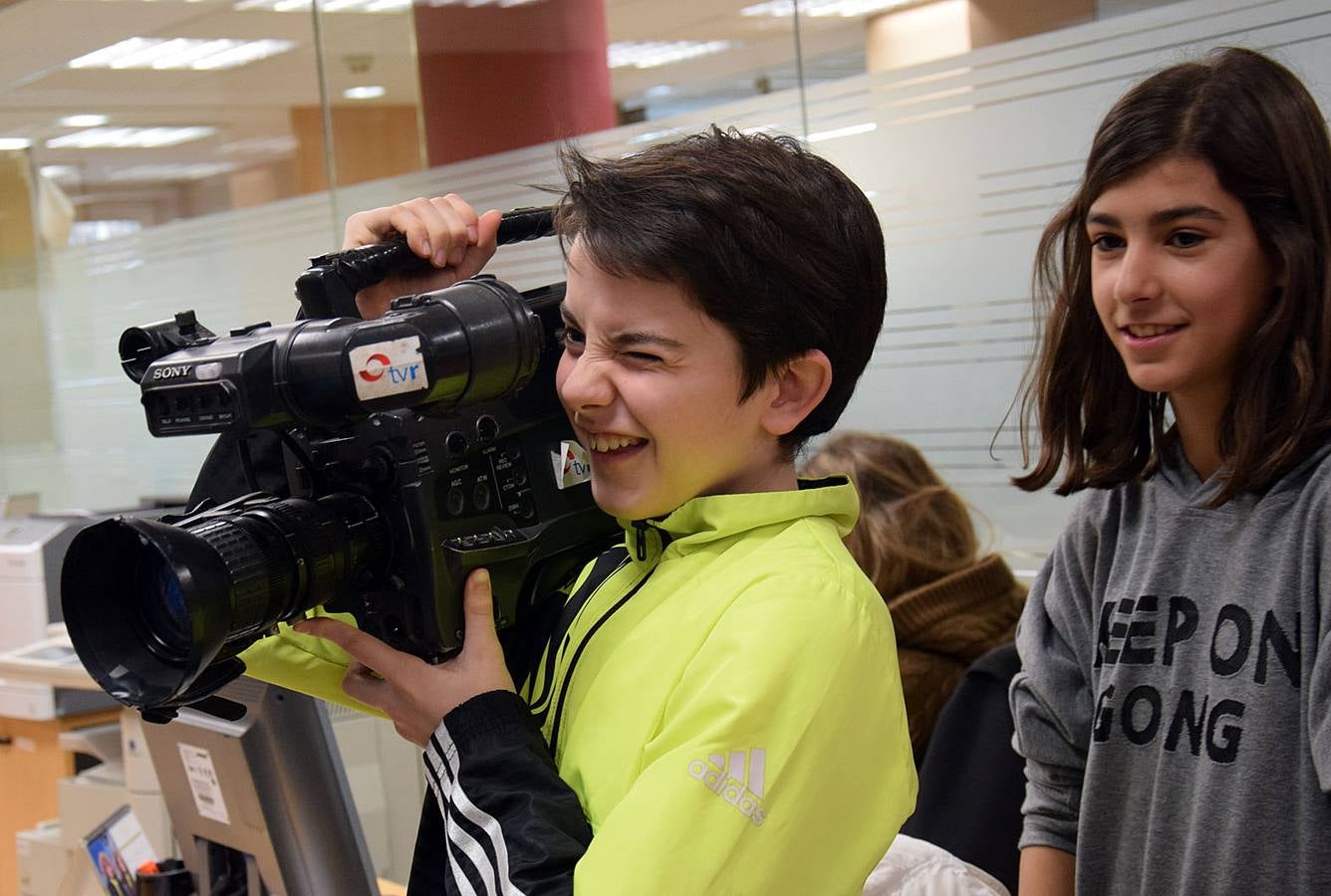 Los alumnos de 6º C del Colegio Las Gaunas visitan la multimedia de Diario LA RIOJA