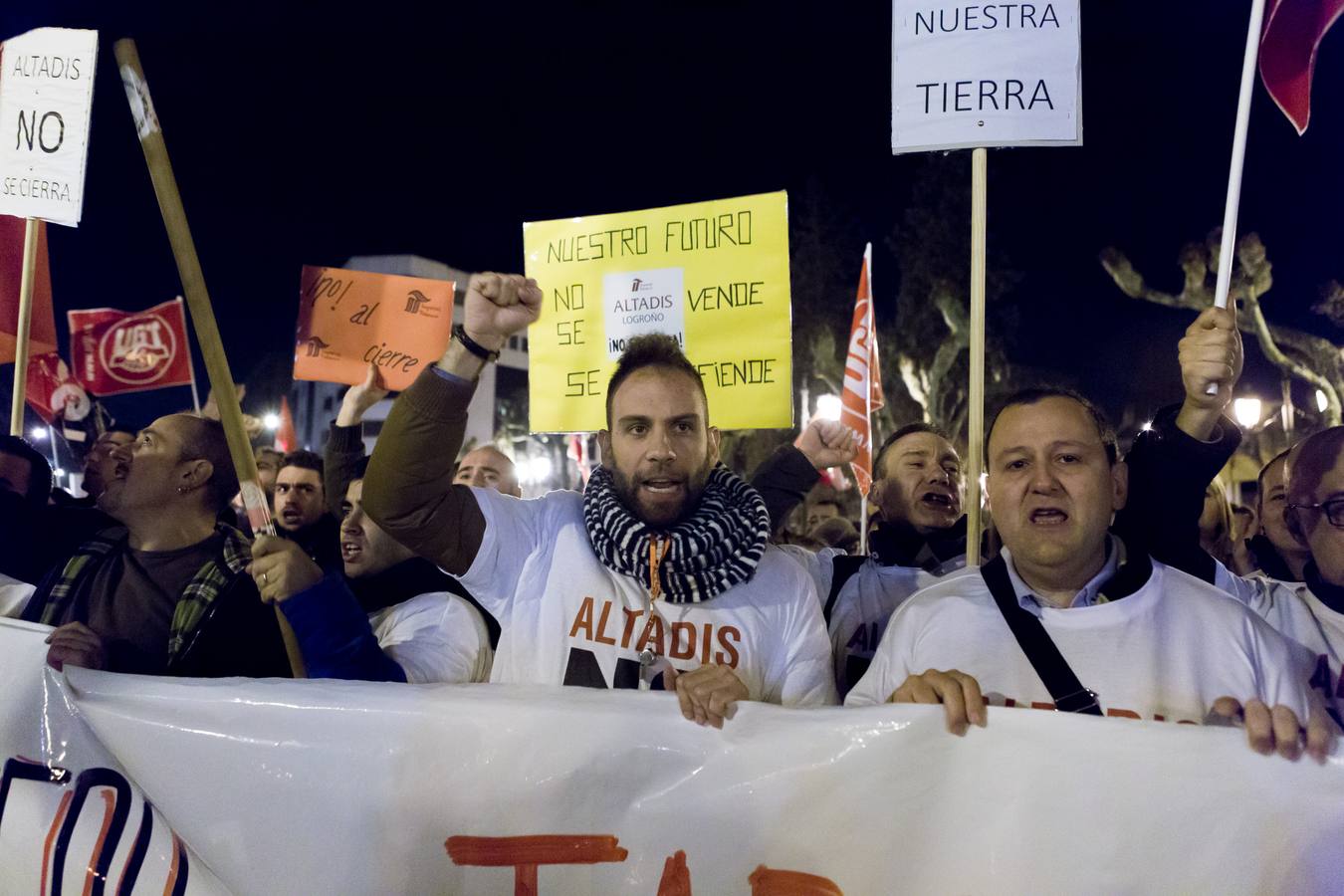 Los trabajadores de Altadis reciben el apoyo de 4.000 personas en su manifestación en Logroño