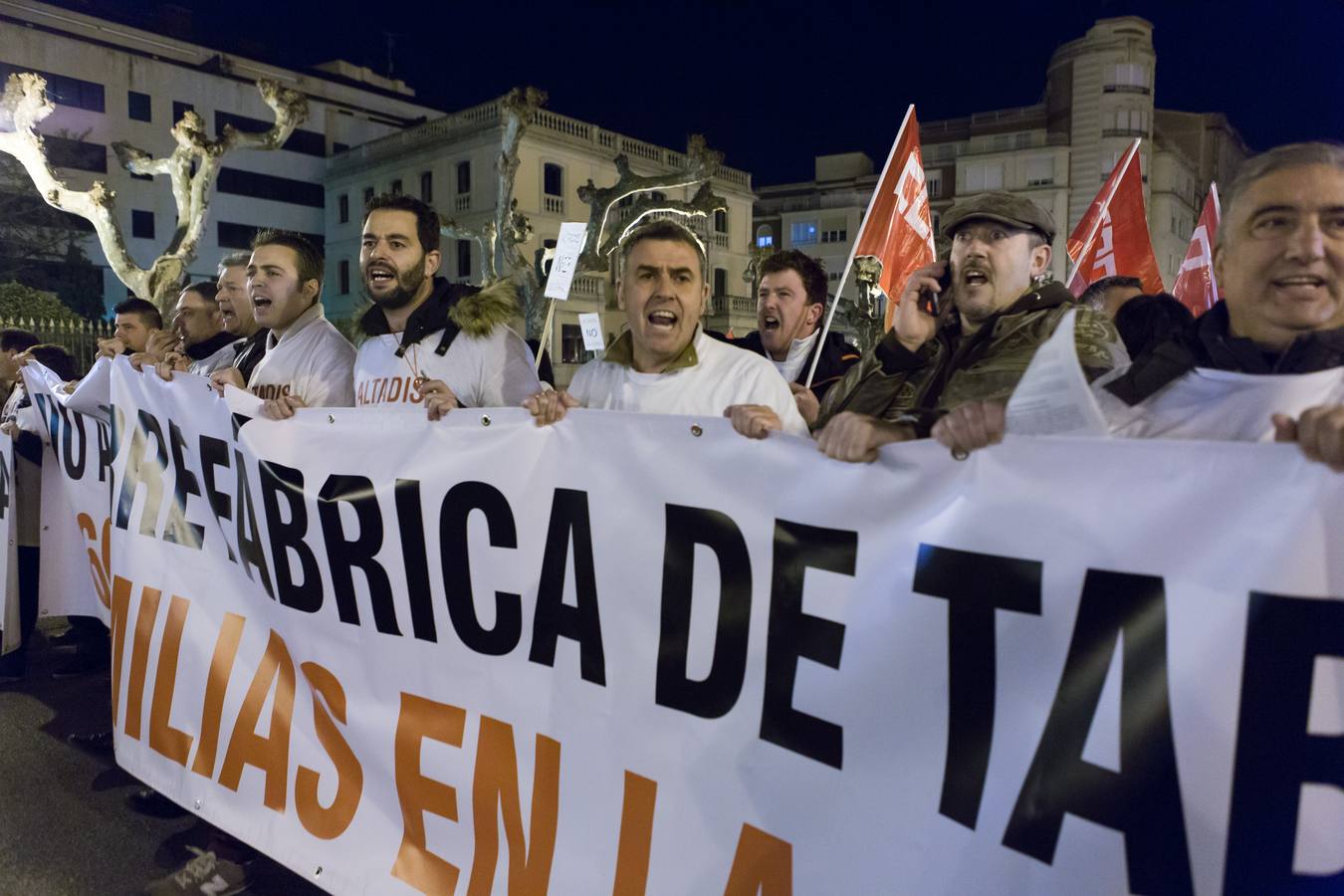 Los trabajadores de Altadis reciben el apoyo de 4.000 personas en su manifestación en Logroño