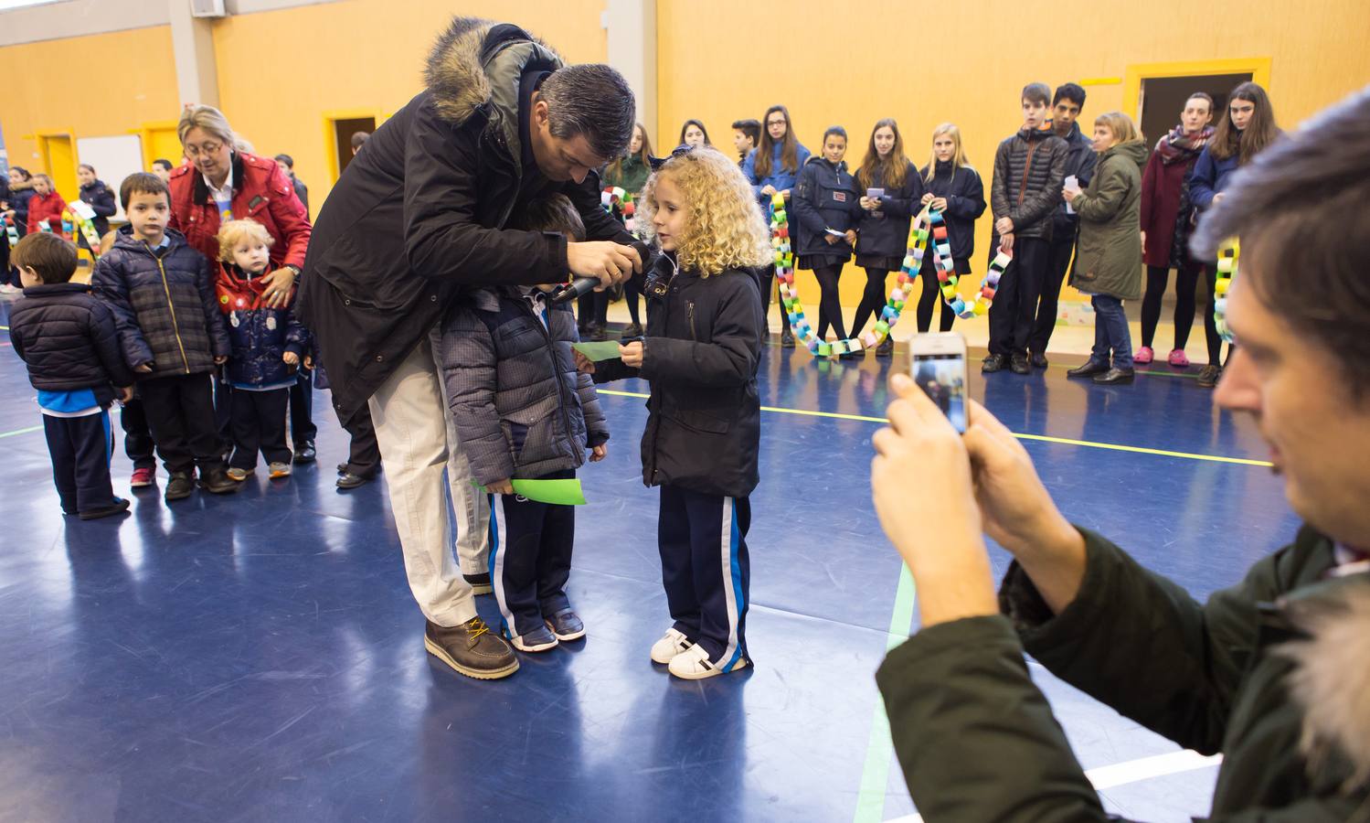 Celebración del Día de la Paz en el colegio Escolapias