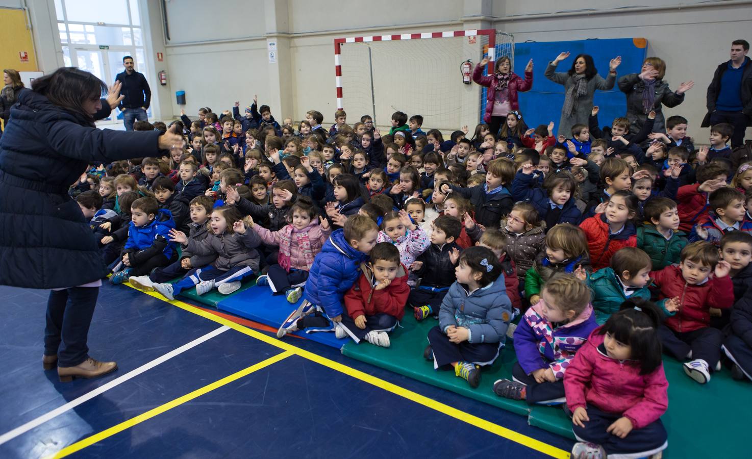 Celebración del Día de la Paz en el colegio Escolapias