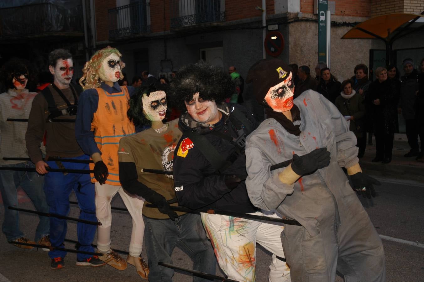 Cervera desfila a ritmo de Carnaval