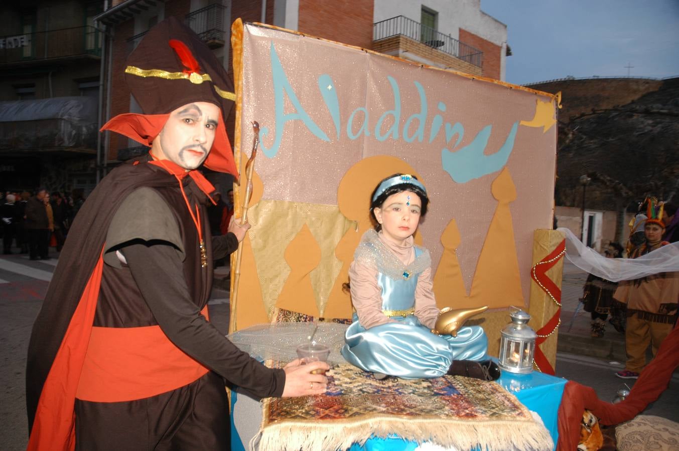 Cervera desfila a ritmo de Carnaval