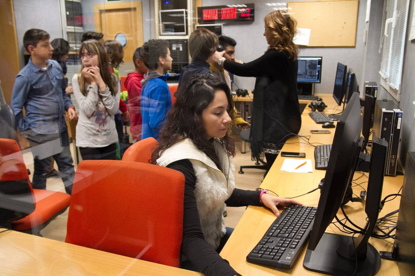 Visita a Diario LA RIOJA y TVR del CEIP General Espartero