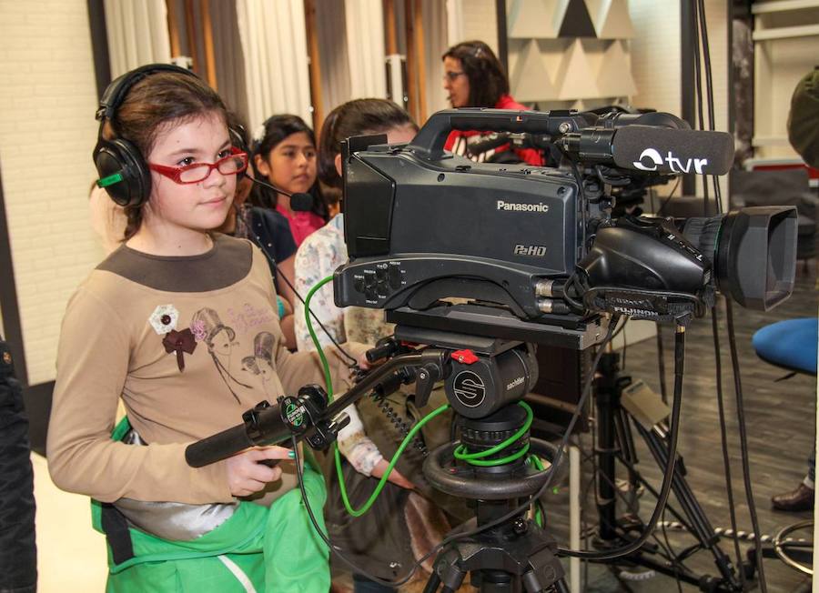 Los alumnos de 5º de Primaria del Colegio Milenario de la Lengua visitan la multimedia de Diario LA RIOJA