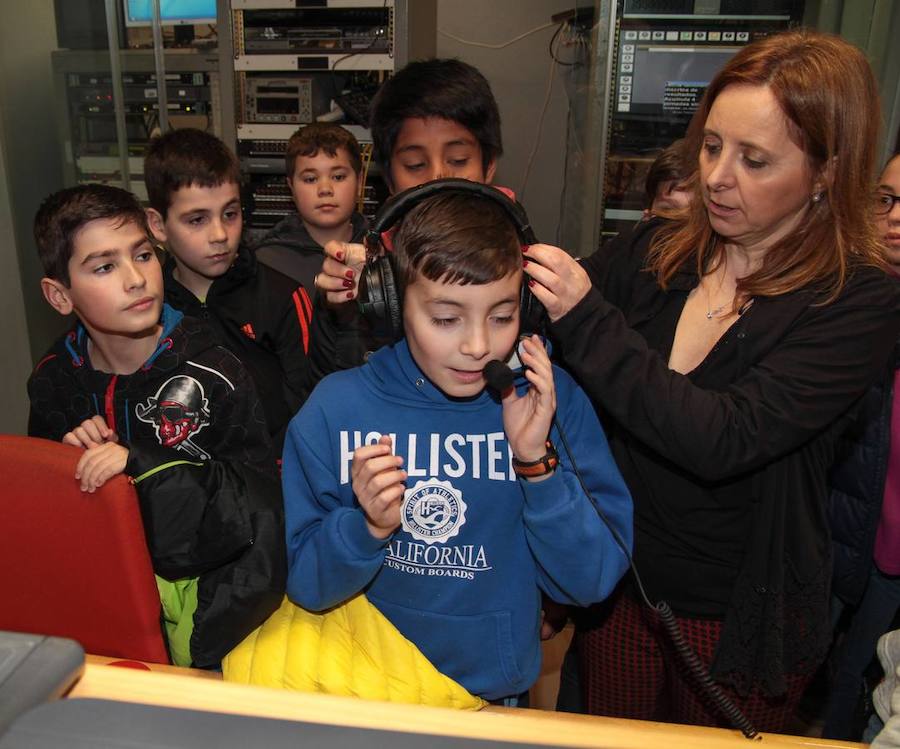 Los alumnos de 5º de Primaria del Colegio Milenario de la Lengua visitan la multimedia de Diario LA RIOJA