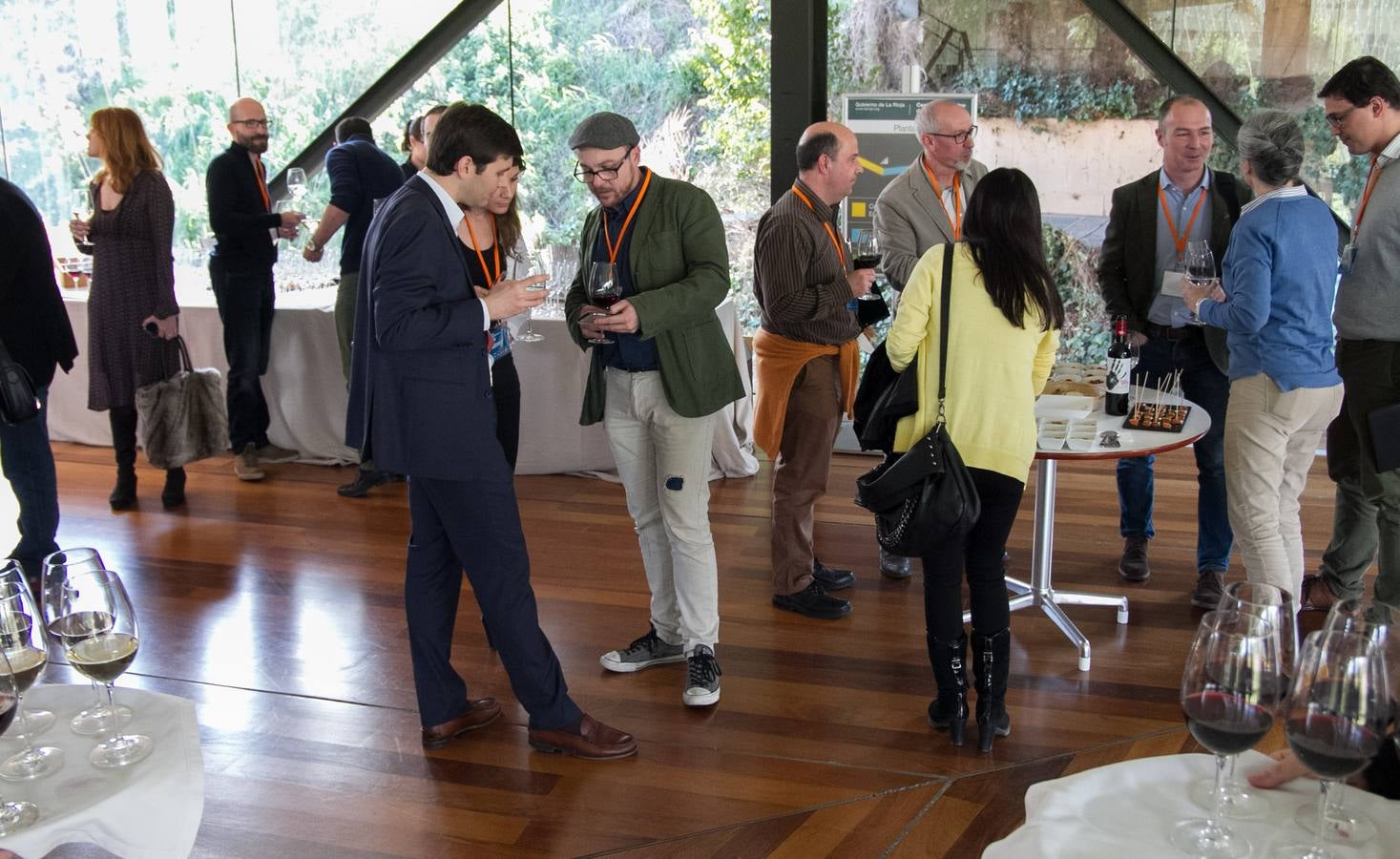 Una pausa para tomar un vino en la Imaginext Rioja