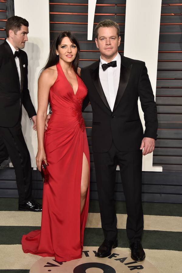 El actor Matt Damon y su mujer Luciana Barroso,en la fiesta de Vanity Fair.