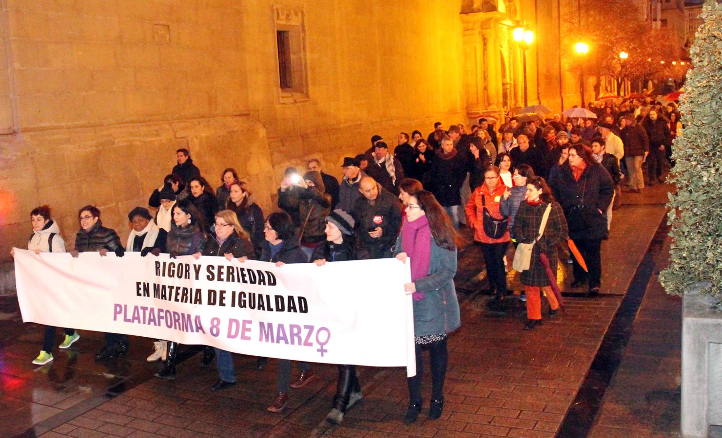 Manifestación de la Pataforma 8 de Marzo en Logroño
