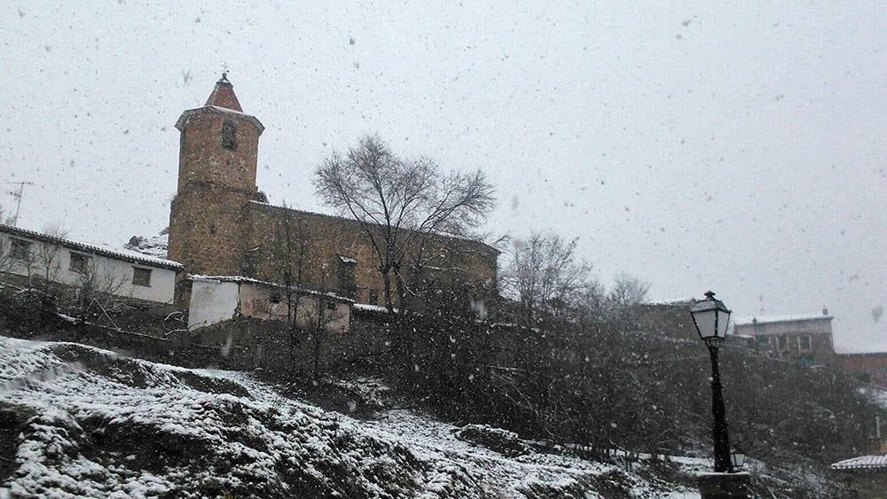 Jalón de Cameros se queda blanco