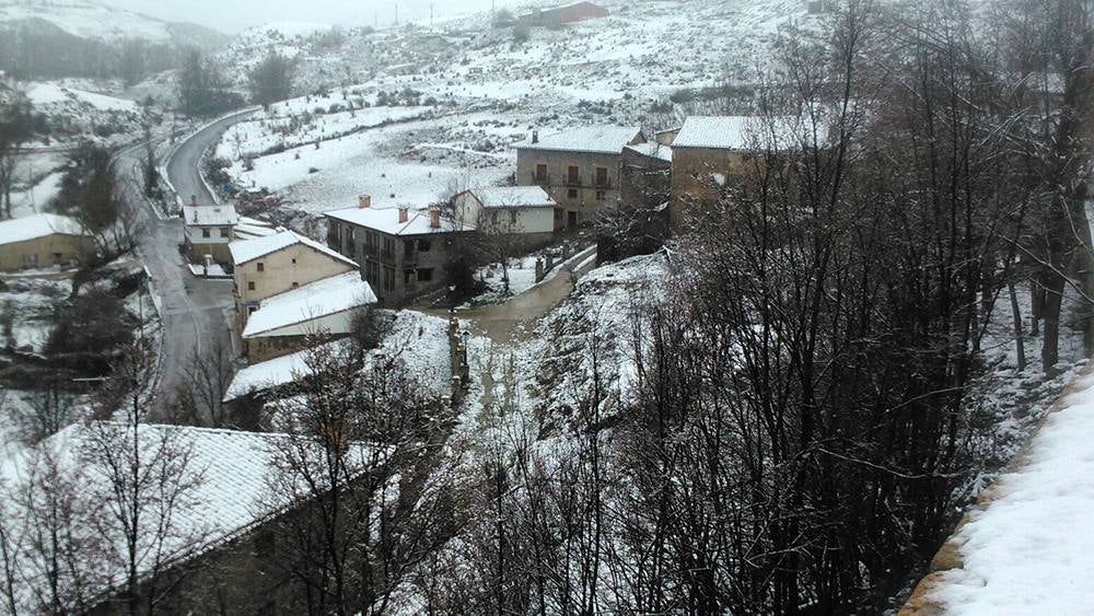 Jalón de Cameros se queda blanco