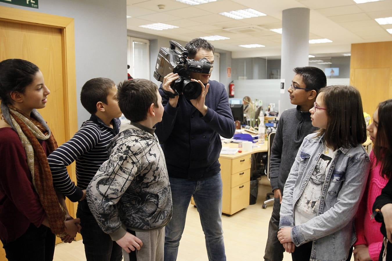 Los alumnos de 6 º A del Colegio Navarrete El Mudo visitan la multimedia de Diario LA RIOJA