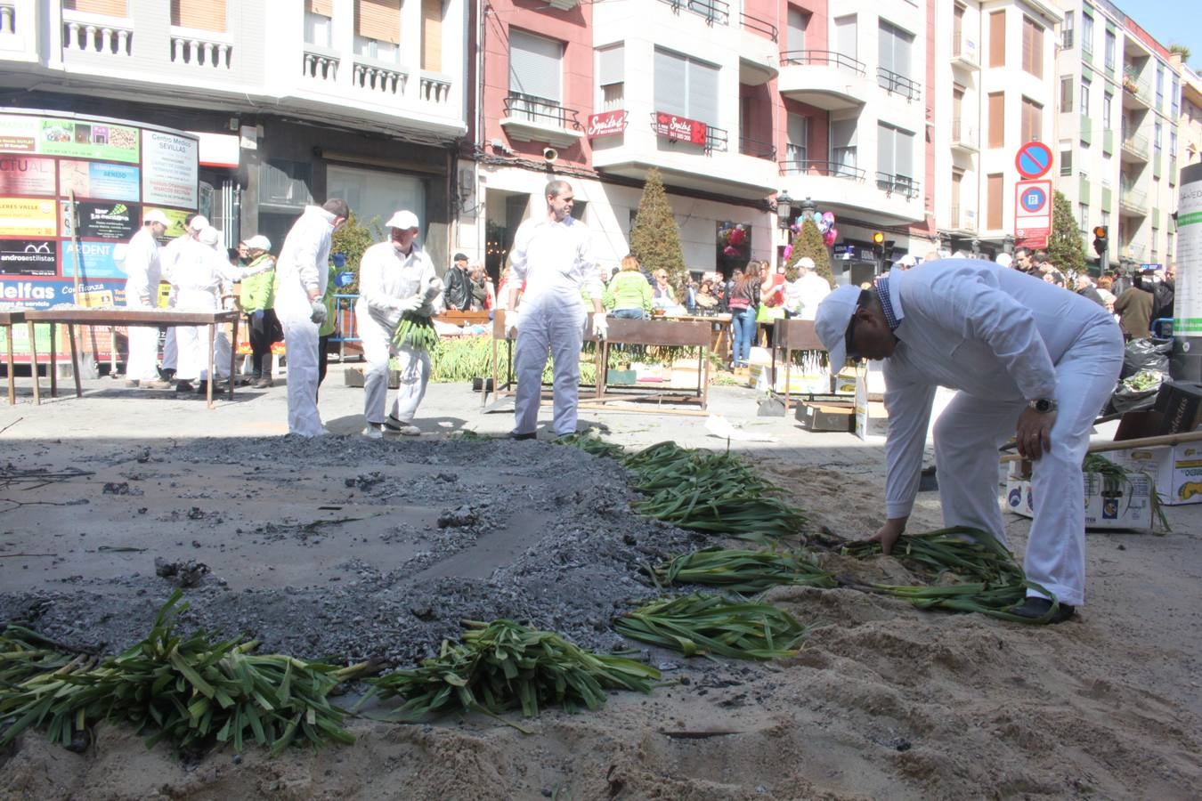 Arnedo celebra el XIII Dia del Ajo Asado