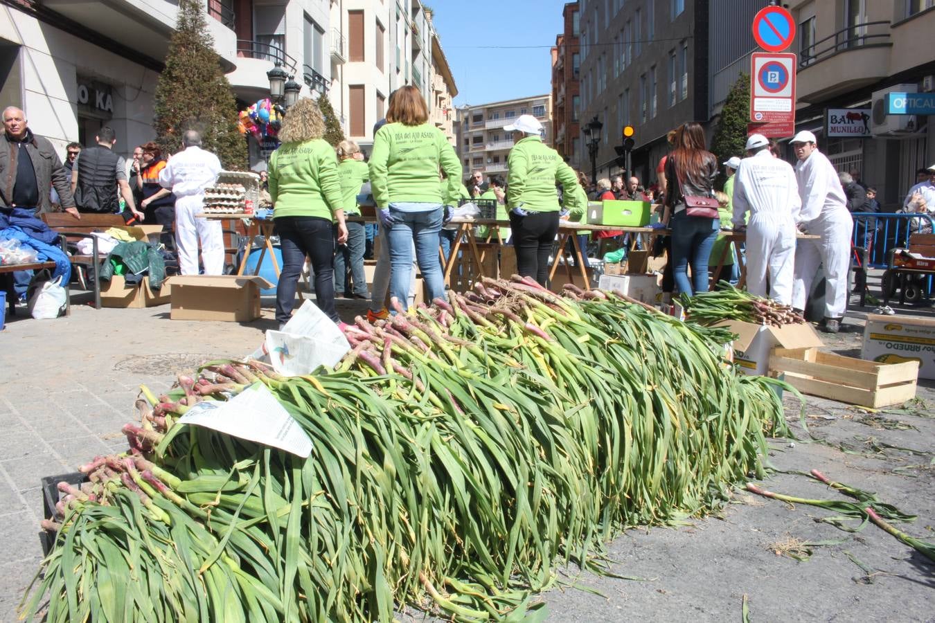 Arnedo celebra el XIII Dia del Ajo Asado