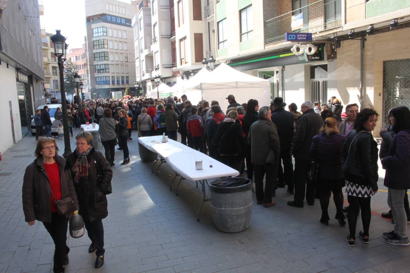 Arnedo celebra el XIII Dia del Ajo Asado