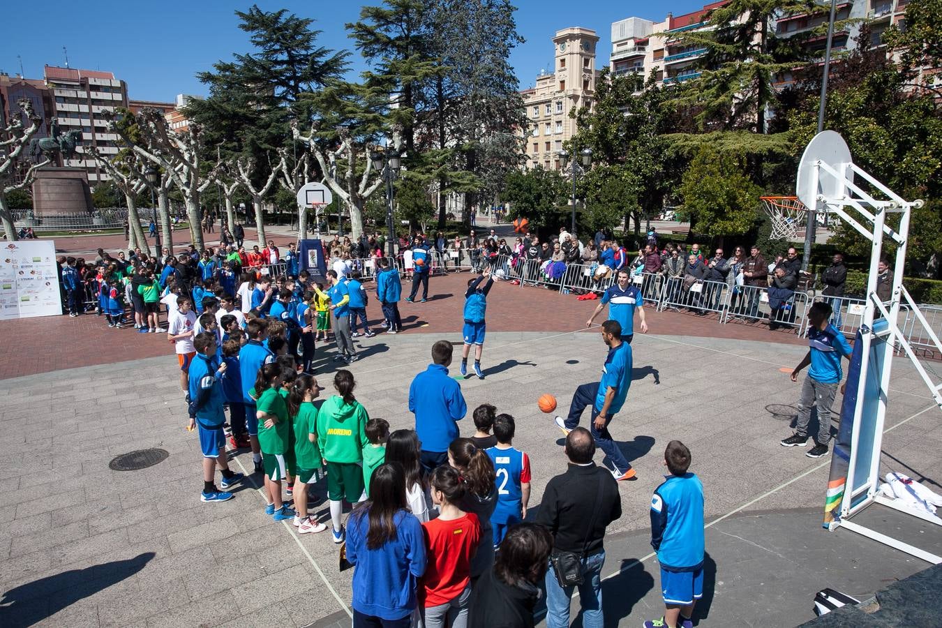 La Fundación se presenta en El Espolón