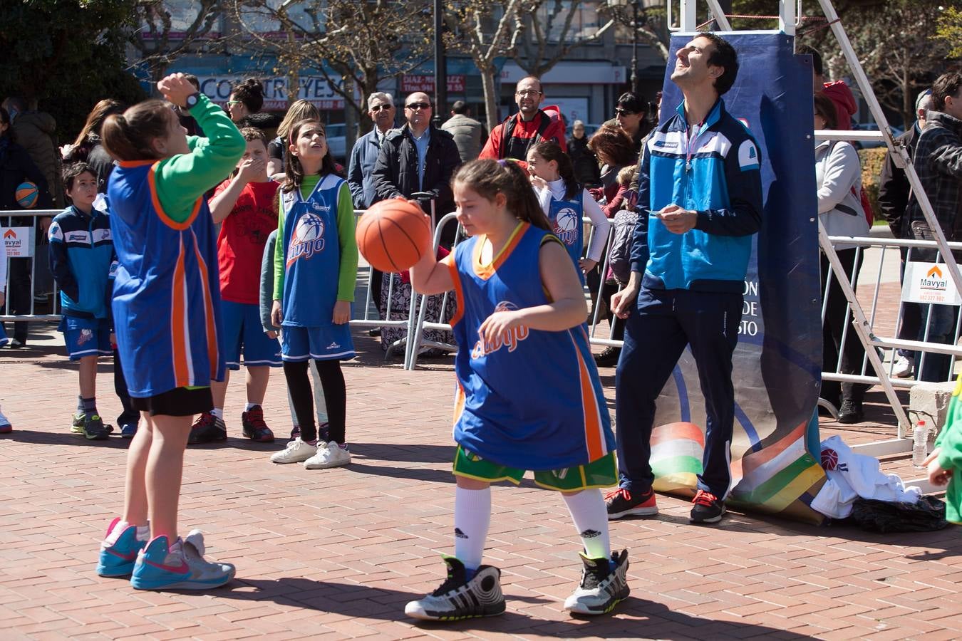 La Fundación se presenta en El Espolón