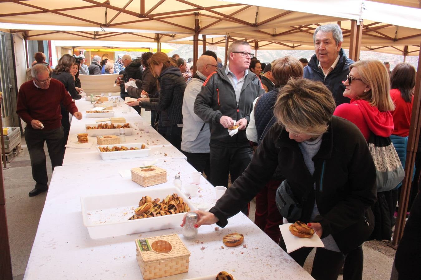 Fiesta de la pringada en Santa Eulalia Bajera