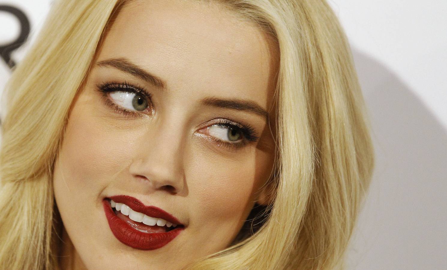 Amber Heard una rubia de película
