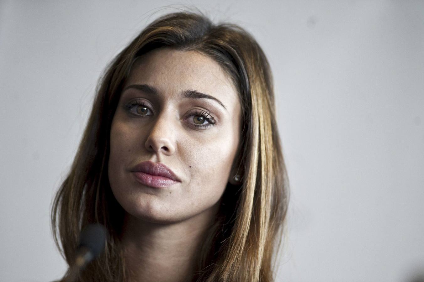 Belen Rodriguez la camarera de moda en Italia