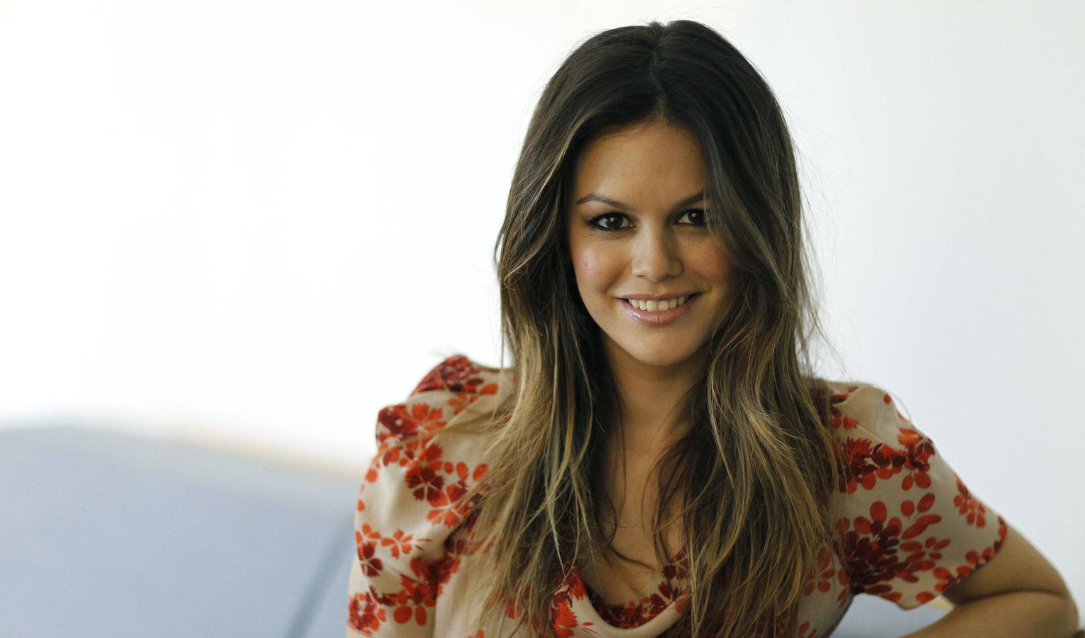 Rachel Bilson joven, guapa y seductora