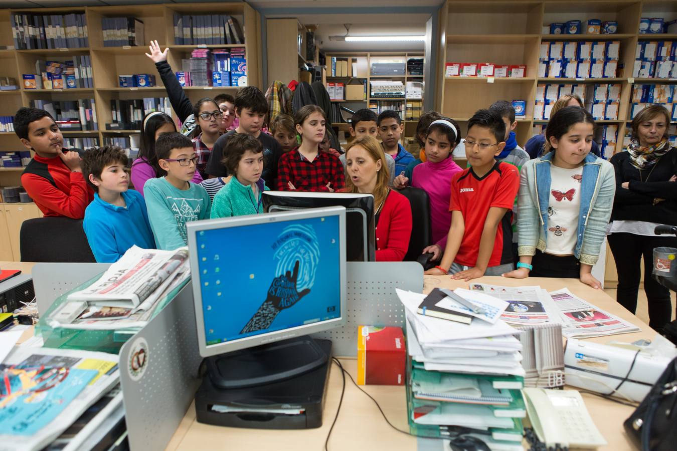 Los alumnos de 5º B de Primaria del Colegio Navarrete El Mudo visitan la multimedia de Diario LA RIOJA