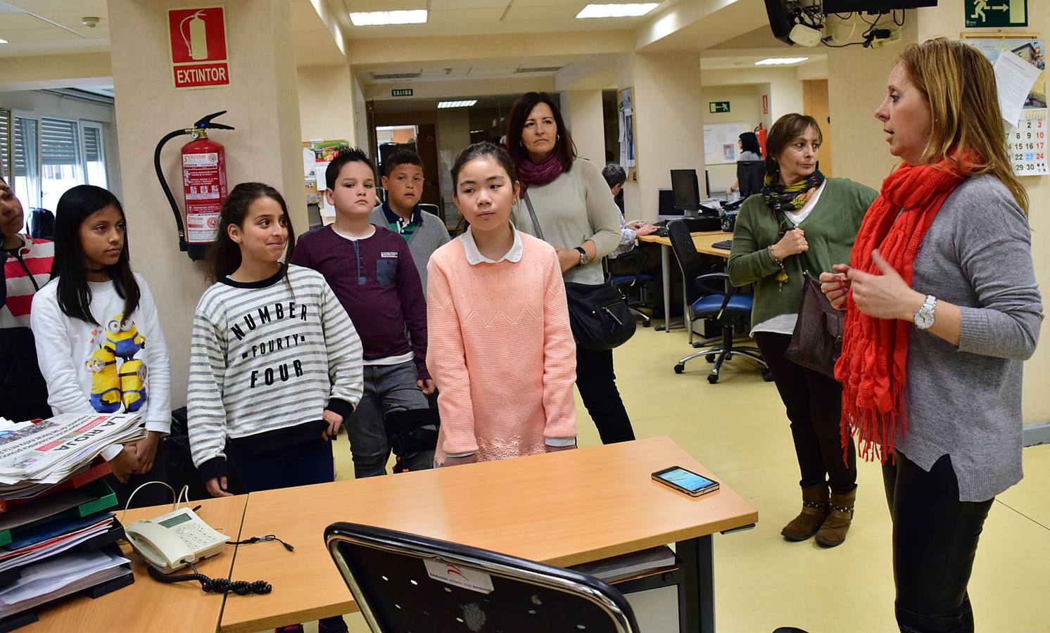 Los alumnos de 5º A de Primaria del Colegio Navarrete El Mudo visitan la multimedia de Diario LA RIOJA