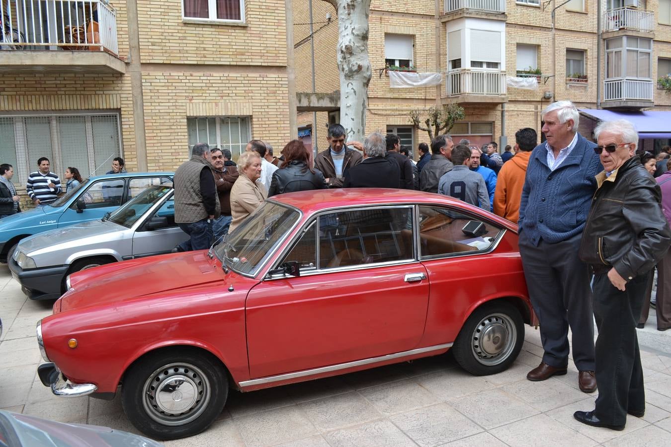 Coches antiguos en Nájera