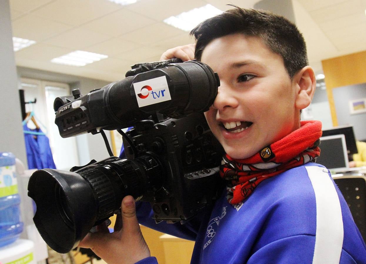 Los alumnos 5º A del Colegio Escolapios han visitado la multimedia de Diario LA RIOJA