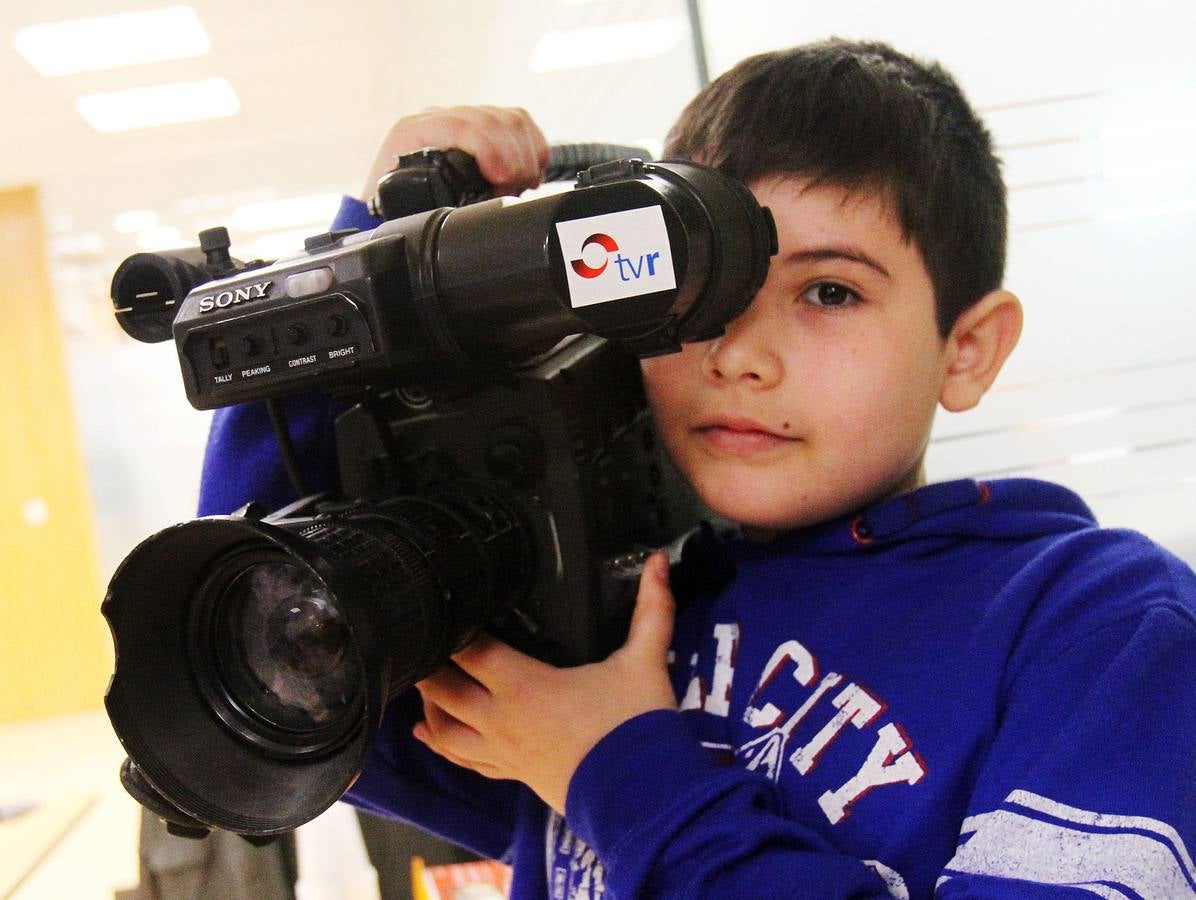 Los alumnos 5º A del Colegio Escolapios han visitado la multimedia de Diario LA RIOJA