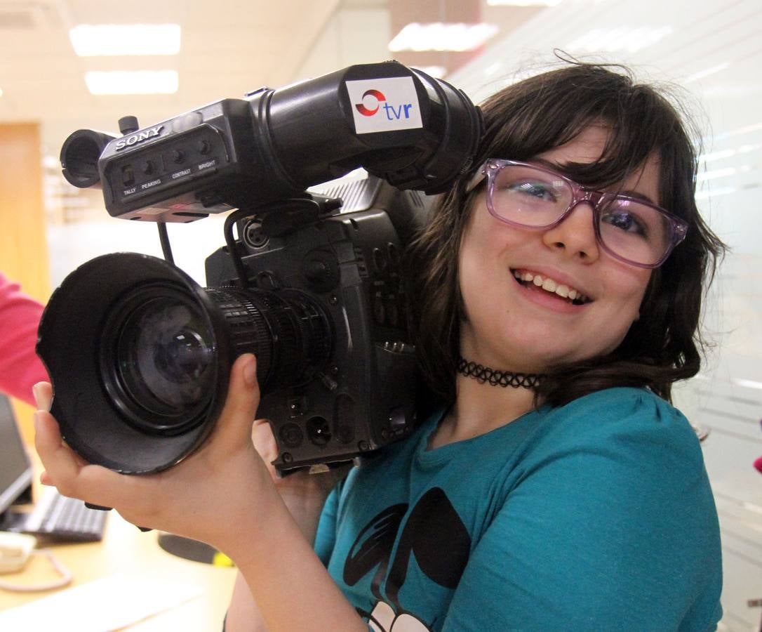 Los alumnos 5º A del Colegio Escolapios han visitado la multimedia de Diario LA RIOJA