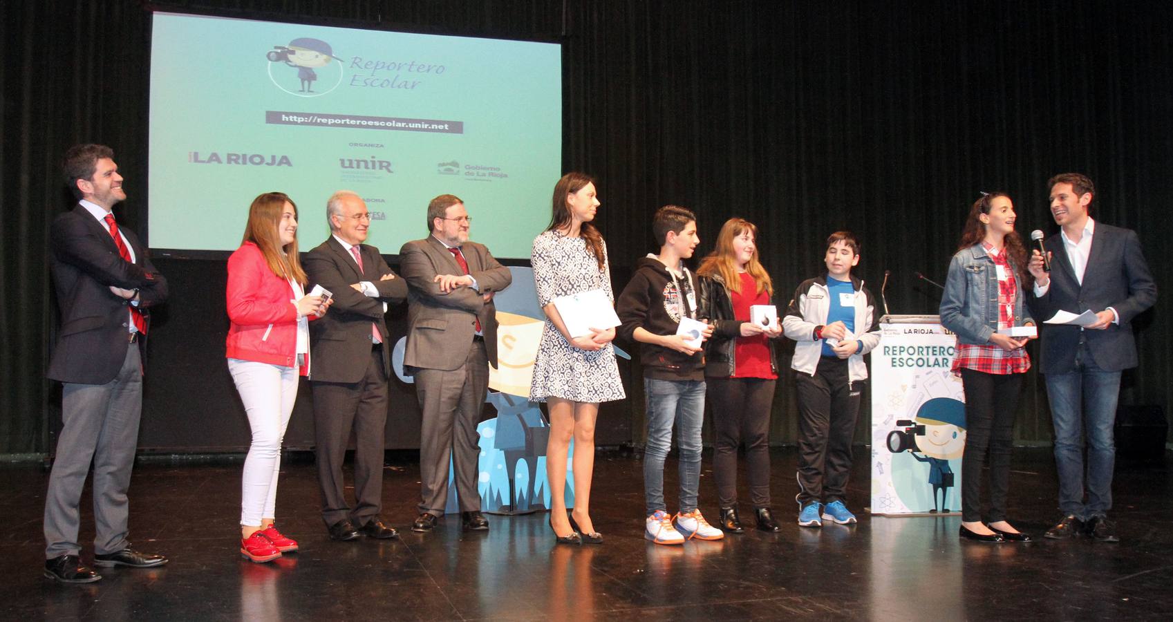 Emoción, alegría, aplausos y felicitaciones en la entrega de premios de Reportero Escolar