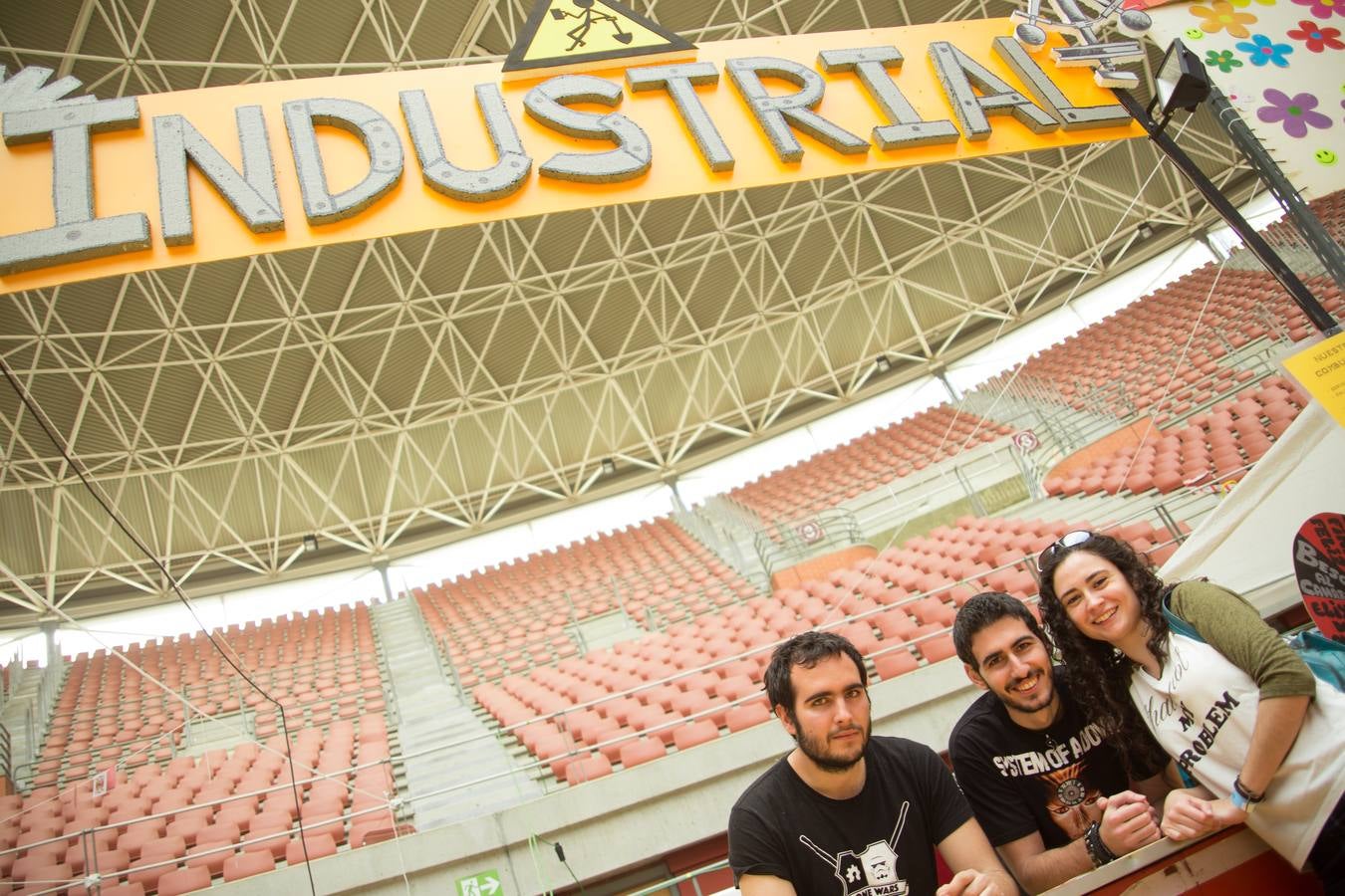 Los alumnos de la UR celebran la fiesta de Barras (I)