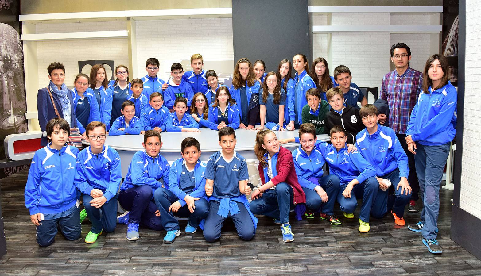 Los alumnos de 1º B de la ESO de Maristas visitan la multimedia de Diario LA RIOJA