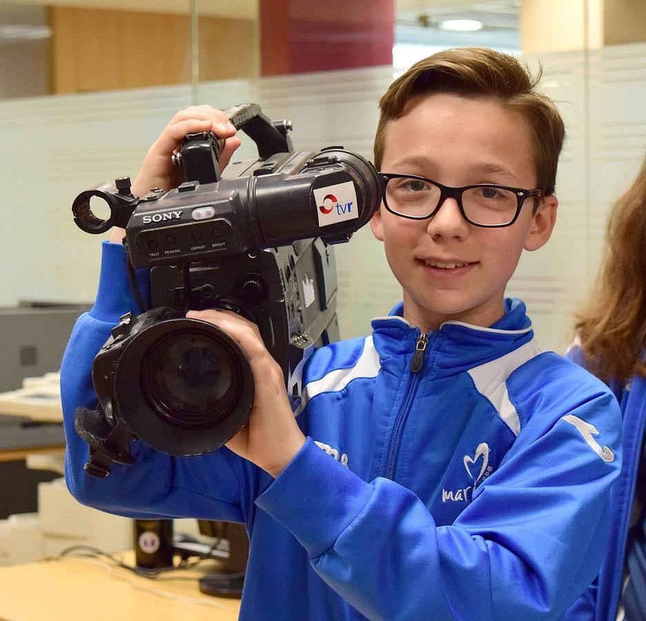 Los alumnos de 1º B de la ESO de Maristas visitan la multimedia de Diario LA RIOJA