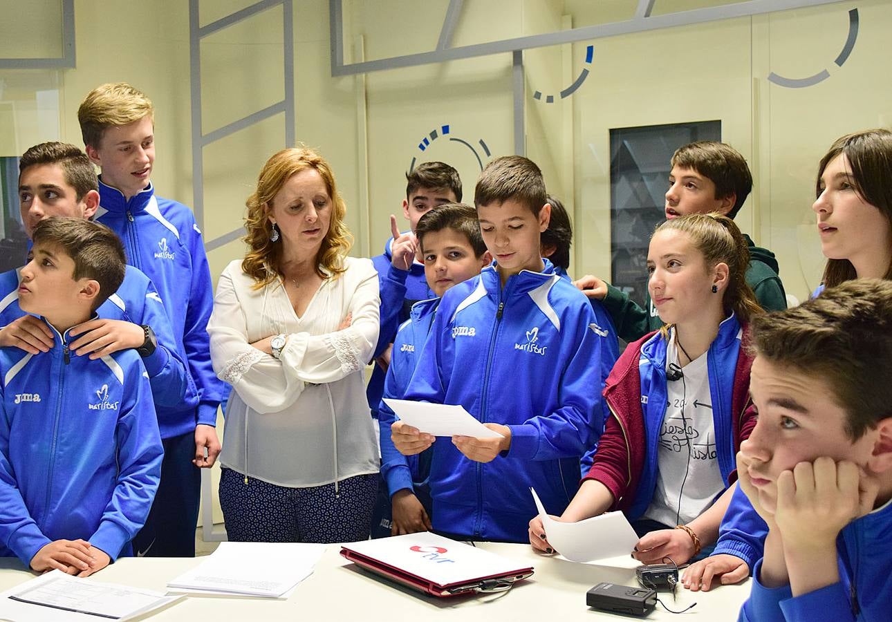 Los alumnos de 1º B de la ESO de Maristas visitan la multimedia de Diario LA RIOJA