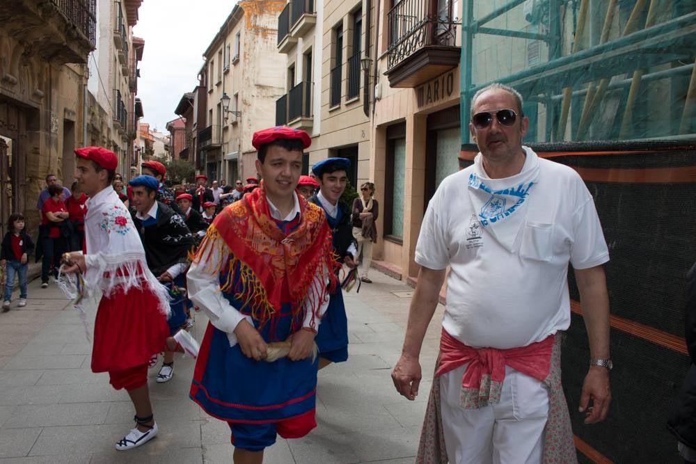 Primer día de fiestas en Santo Domingo: cohete, tradiciones y mucha diversión