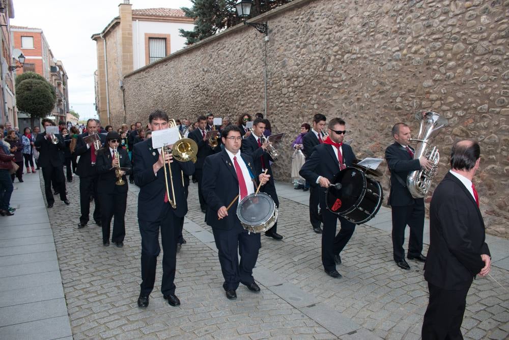 Primer día de fiestas en Santo Domingo: cohete, tradiciones y mucha diversión