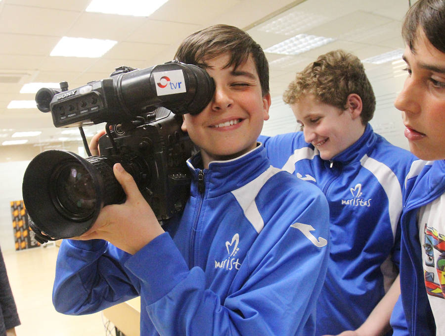 Visita de los alumnos de Maristas (I)