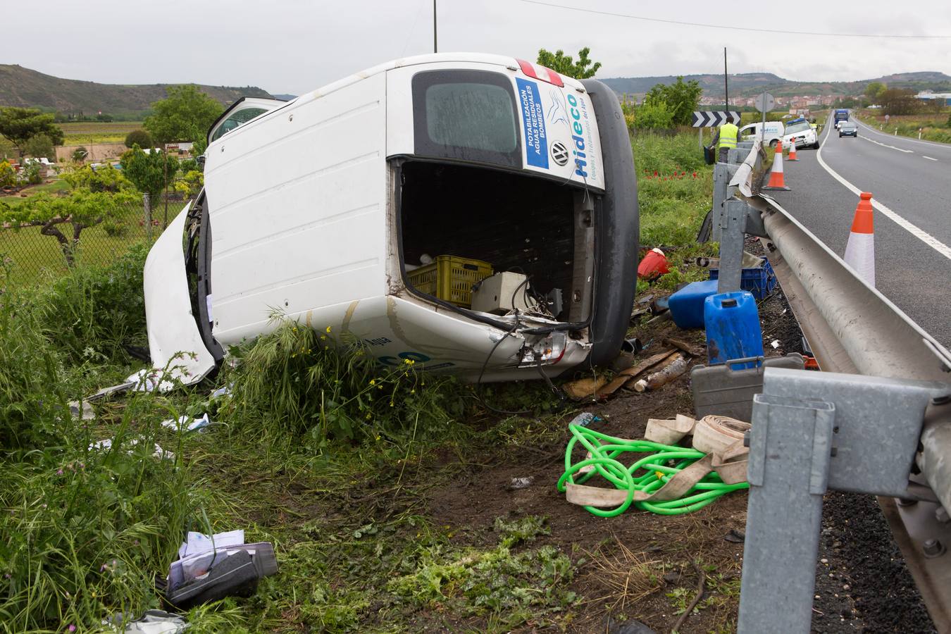 Un accidente, dos heridos y un gran atasco en Cenicero